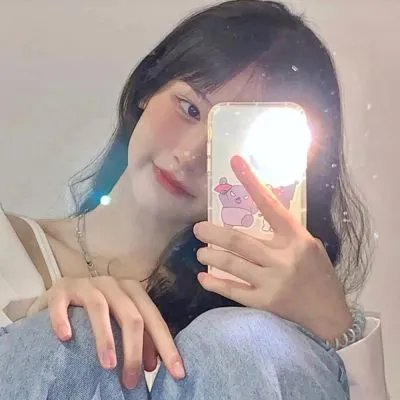 四个孩子走进银行